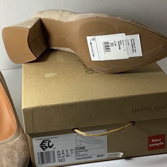 GENTLE SOULS - Dionne Suede Heel - Picture 11 of 12